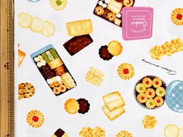 ときめくクッキー柄のオックスプリントホワイト