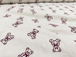 大塚屋オリジナル刺しゅう「My Teddy Bear」スモークホワイトのブロード_拡大イメージ