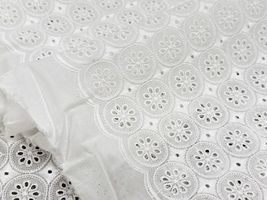 Exclusive Collection コットンローンレース「アイレットフラワーレース」_拡大イメージ