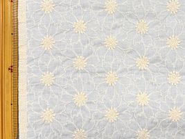 可憐で上品なフラワーエンブロイダリーレース_拡大イメージ