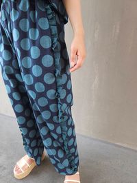 リネンライクスラブプリント「北欧調水玉ドット」_拡大イメージ