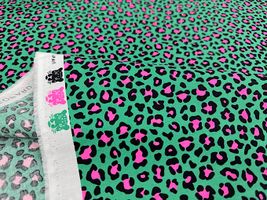 NEONとヒョウ柄のスケアプリント_拡大イメージ