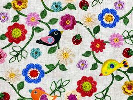 リコニック「いちごポリス」アイボリー地