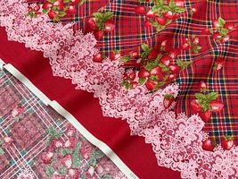 シーチングプリント un/no「Strawberry Antiquecheck」_拡大イメージ