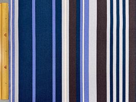 マルチカラーの11号帆布プリント「ストライプ」ブルー系