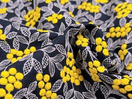 Exclusive Collection 特別な木の実刺しゅうのコットンローンレースダークネイビー地