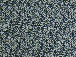 Nostalgia Collection スケアプリント「ナッツ&ベリー」ネイビー系