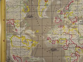 世界地図のクールクロスニットベージュ