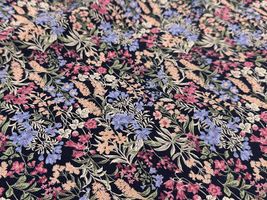 Exclusive Collection コーデュロイプリント「アンティーク・フラワーズ」ダークネイビー地