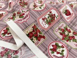 シーチングプリント un/no「Tartancheck×strawberry」_拡大イメージ