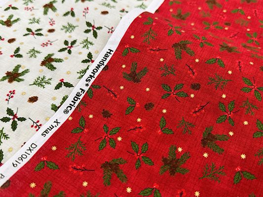 小さな松ぼっくりとヒイラギのX'masスケアプリント