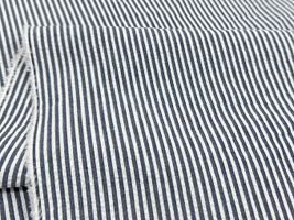 【現品限り特価】Exclusive collection 西脇産先染サッカーストライプネイビー系