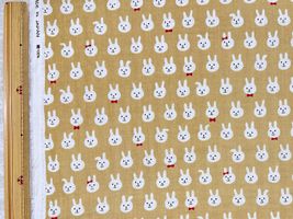 コットンこばやしダブルガーゼプリント「おしゃれなうさぎさん」マスタード