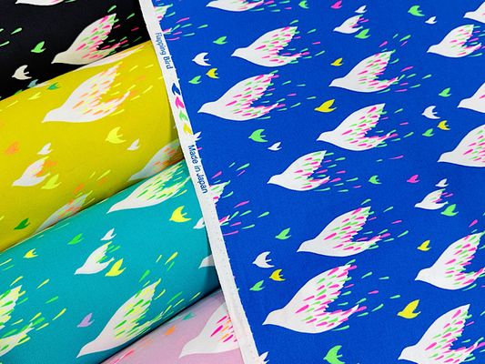 NEON羽ばたく鳥のオックスプリント