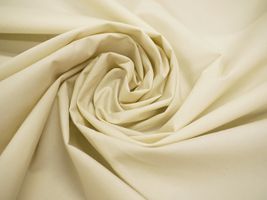 お洋服づくりのための スタンダートタイプライタークロスアイボリー