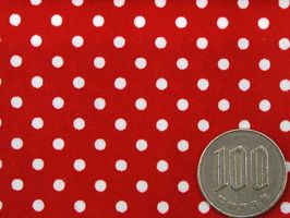 直径約２ミリの ブロード水玉プリントレッド