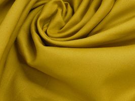 ニュアンスカラーの フレンチオックス無地くすみマスタード