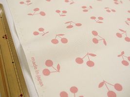 ニュアンスカラーの フレンチオックス「チェリー」アイボリー地/ピンクチェリー