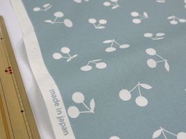 ニュアンスカラーの フレンチオックス「チェリー」くすみブルー