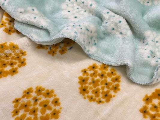 ふわふわフランミンプリント「優しげな小花」