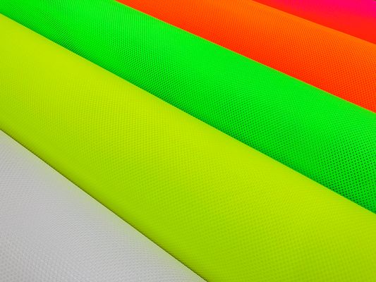 ネオンカラーのスポーツメッシュ無地