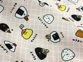 シーチングプリント FOOD YURU「ころころおにぎり柄」_拡大イメージ