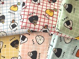 シーチングプリント FOOD YURU「ころころおにぎり柄」_拡大イメージ