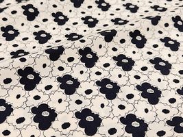 コットンこばやし 小さなもくもくフラワーのブロードプリントブラック