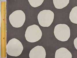 綿麻シーチングプリント「Smudged Polka Dots」チャコールグレー