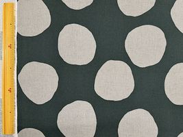 綿麻シーチングプリント「Smudged Polka Dots」グリーン