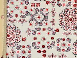 バンダナ柄のスケアプリントアイボリー