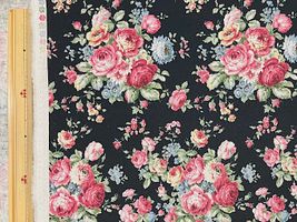 【現品限り特価】ヴィンテージローズの綿麻キャンバスプリントブラック