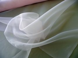 オーガンジー無地淡ピンク