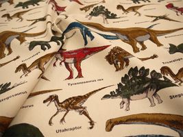 コットンこばやし ツイルプリント 恐竜のマーチベージュ