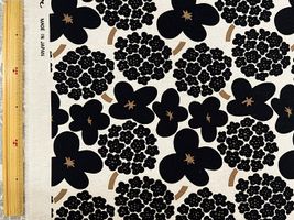 コットンこばやし フラワーブーケの綿麻キャンバスプリントブラック×生成地