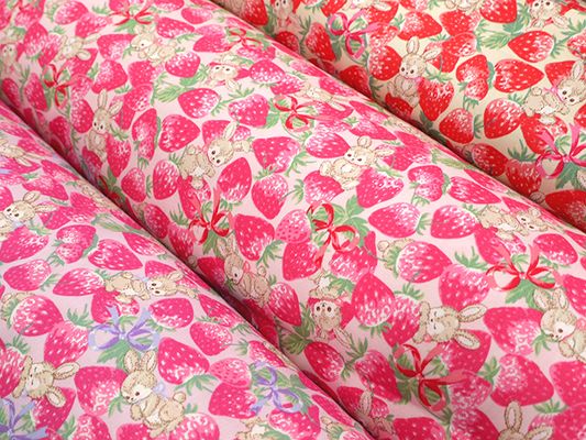 クラシカルモダンシュシュ「イチゴラビット」