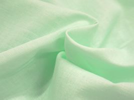 ペールカラーの ダブルガーゼ無地パステルグリーン