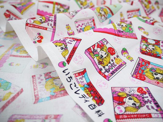【現品限り特価】レトロシーチングプリント いちごレディ百科