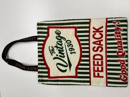 パネルプリント「Lovely Panic Label & Sack」by Selfish M_拡大イメージ