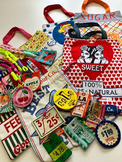 パネルプリント「Lovely Panic Label & Sack」by Selfish M