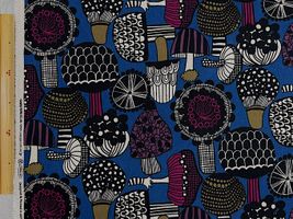 北欧調キノコ柄の綿麻キャンバスプリントネイビー地