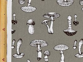 線画調きのこ柄オックスプリントカーキグレー