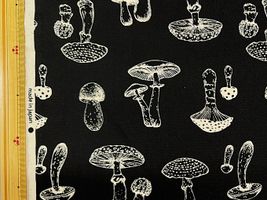 線画調きのこ柄オックスプリントブラック