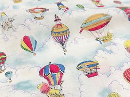 my piece of fabric 60ローンプリント「ゆらゆら気球サーカス」ライトブルー系