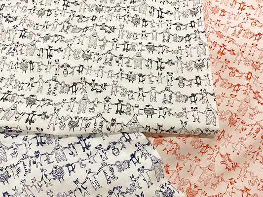my piece of fabric 60ローンプリント「手つなぎアニマルズ」