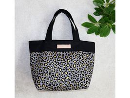 ラメつきスケアプリント「メタリックレオパード」_拡大イメージ