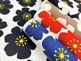 北欧調オックスプリント「Erittäin iso kukka」_拡大イメージ