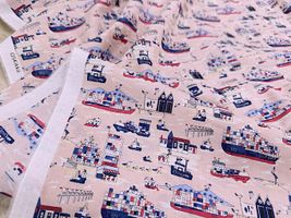 my piece of fabric カラフルなコンテナ船の60ローンプリント_拡大イメージ