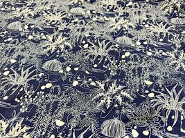 my piece of fabric 60ローンプリント「猫のかくれんぼ」_拡大イメージ