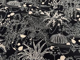 my piece of fabric 60ローンプリント「猫のかくれんぼ」ブラック